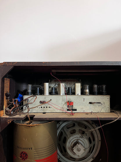 Vintage General Electric Radio