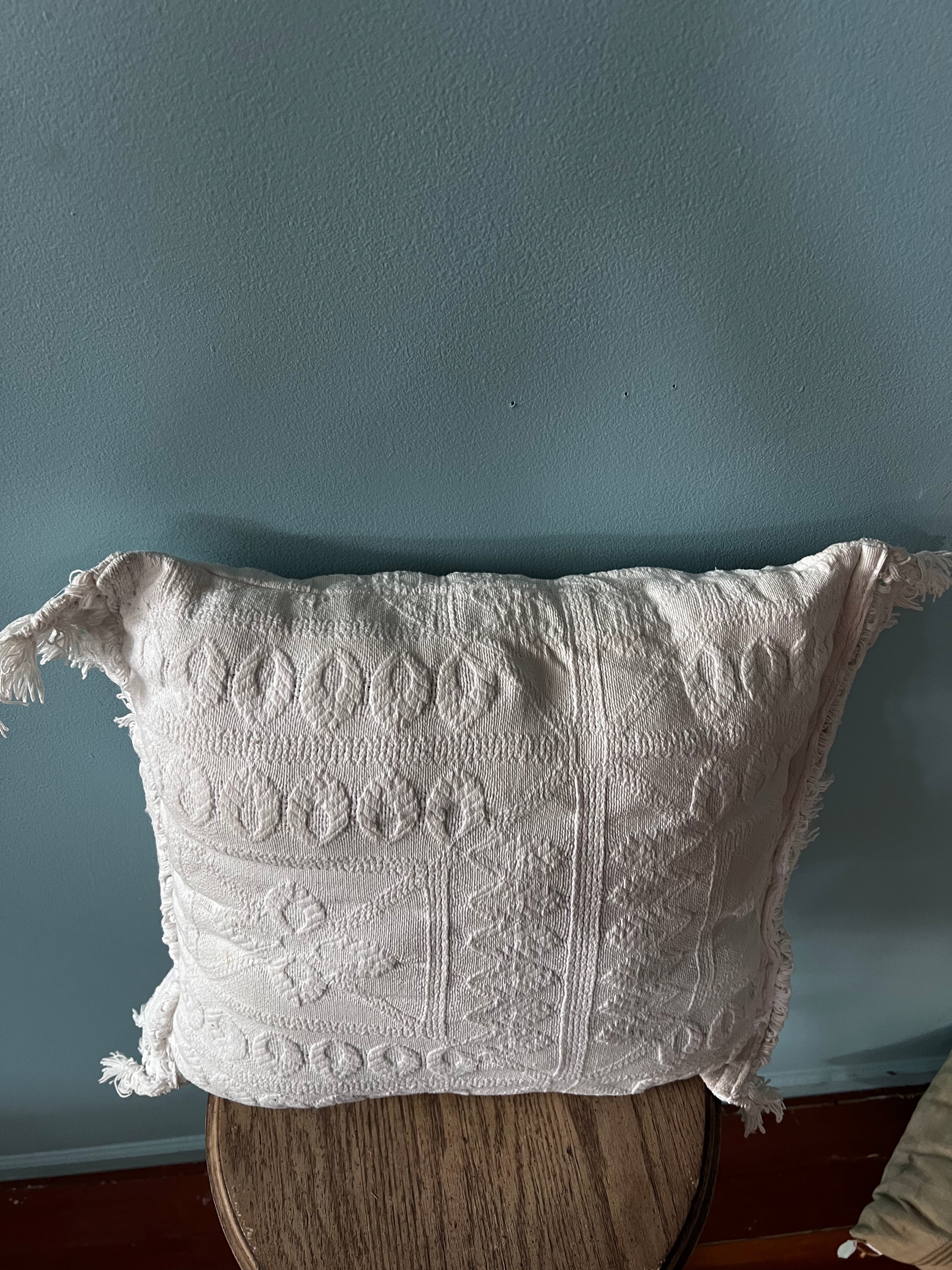 White Pillow w/Fringe