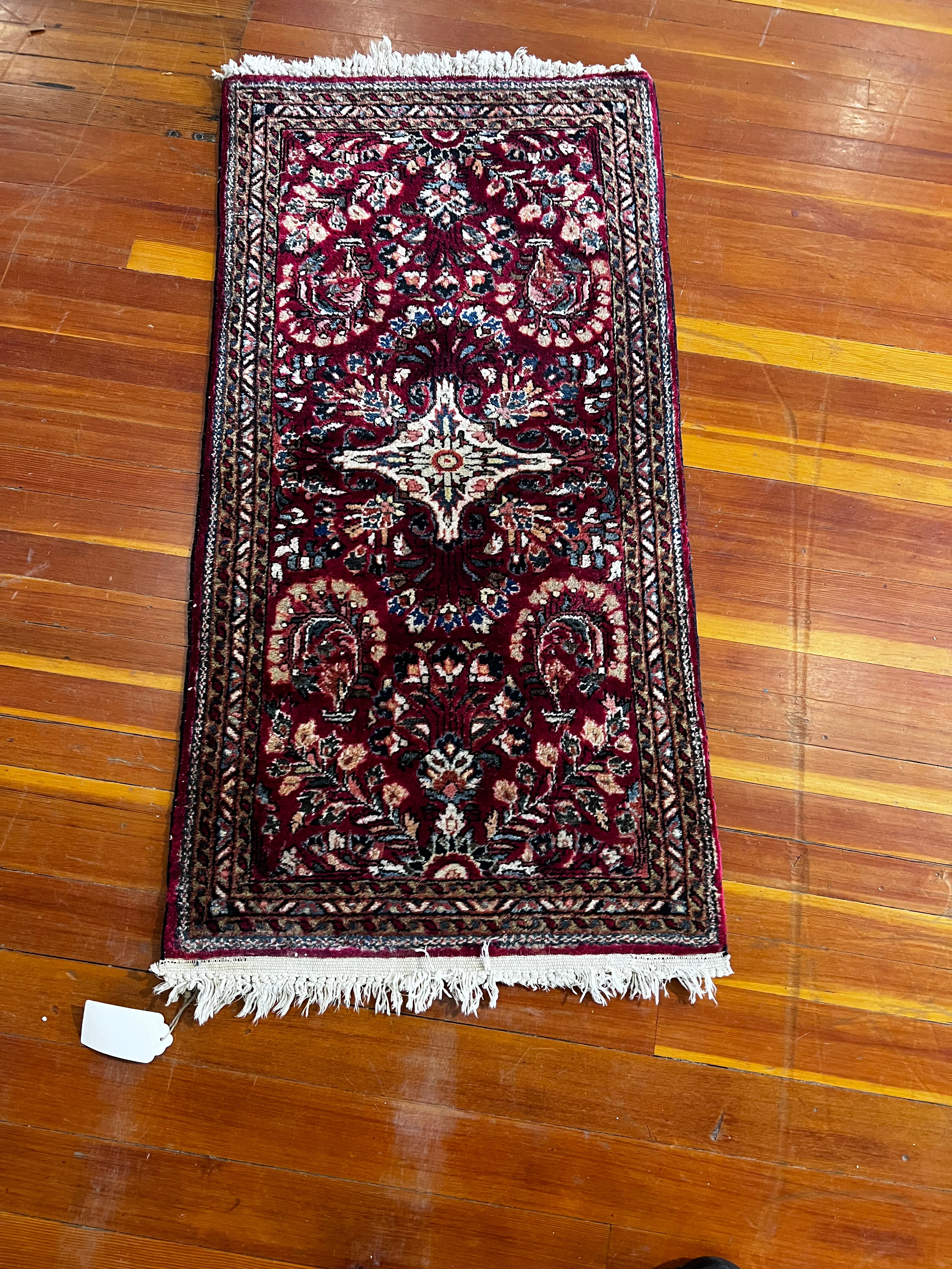 Sarouk 24 x 48