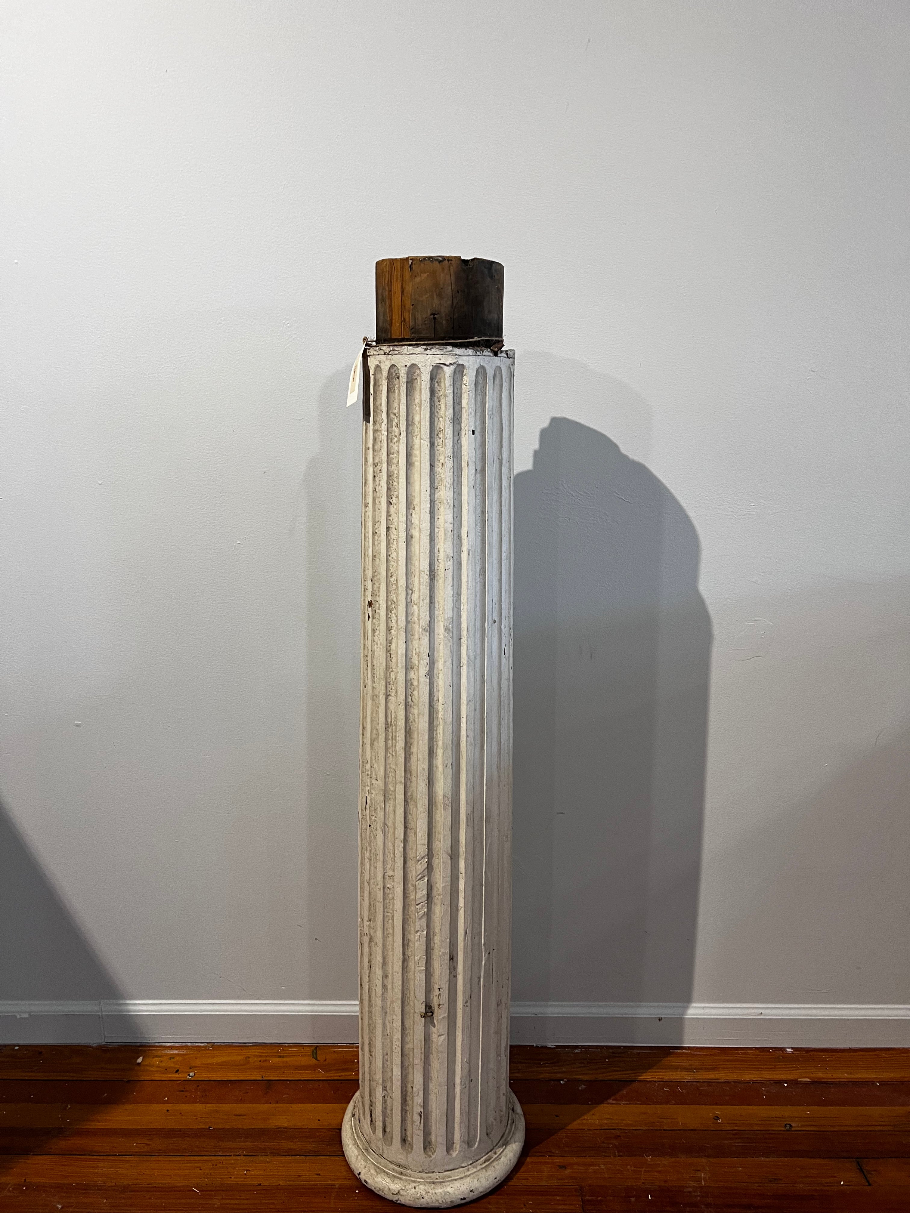 Antique Fluted Short White Column