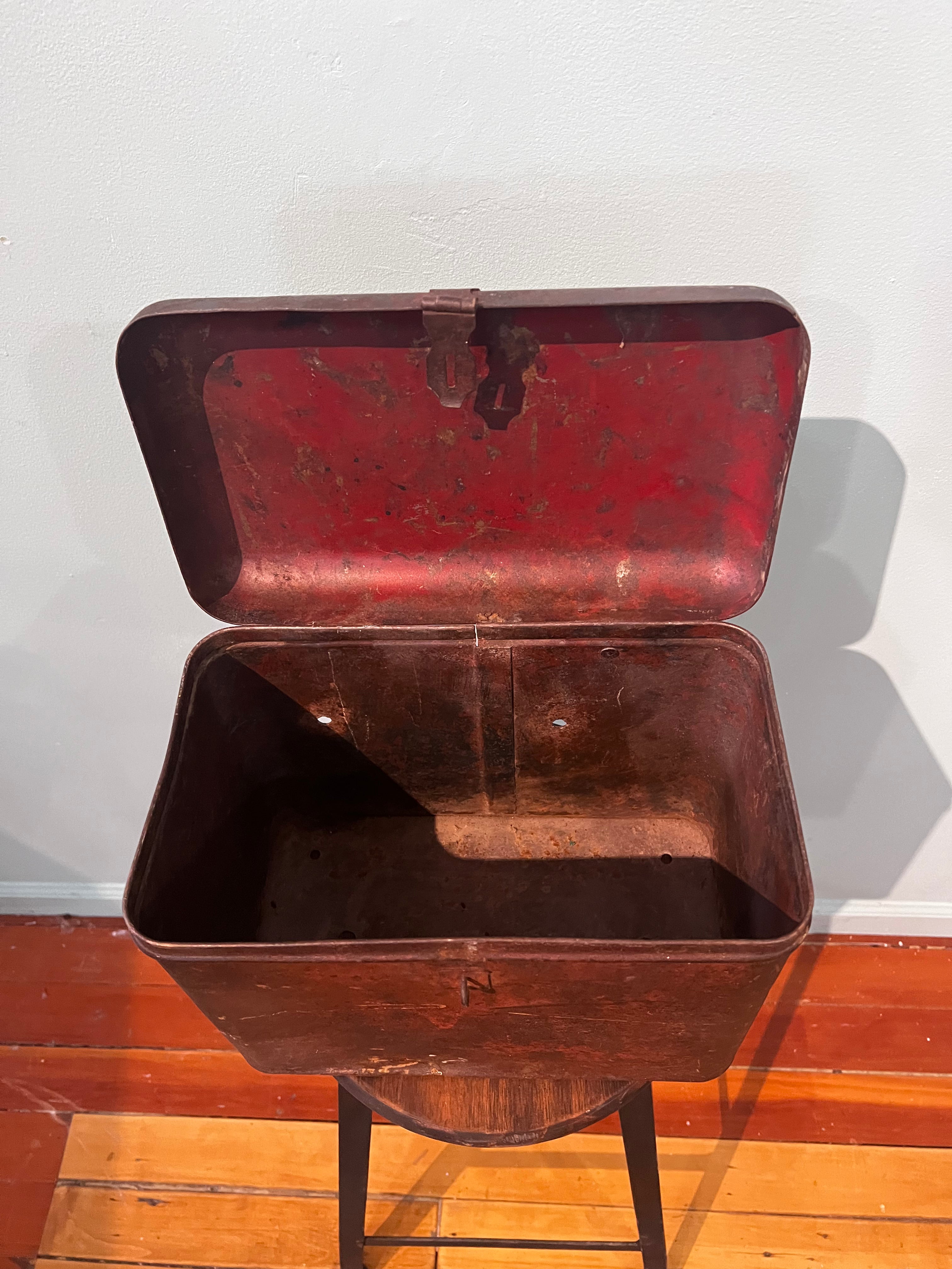 Battery Box - Rusty