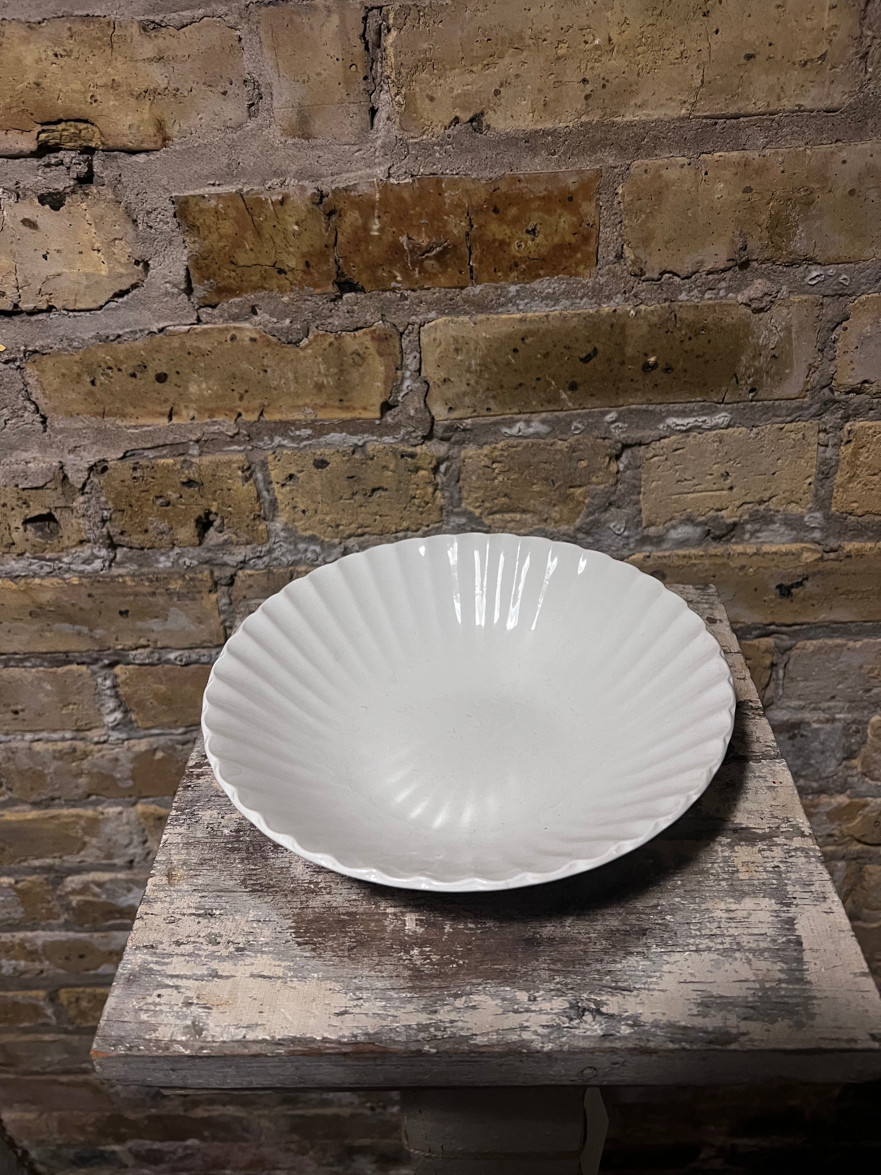 Meanin Serving Bowl