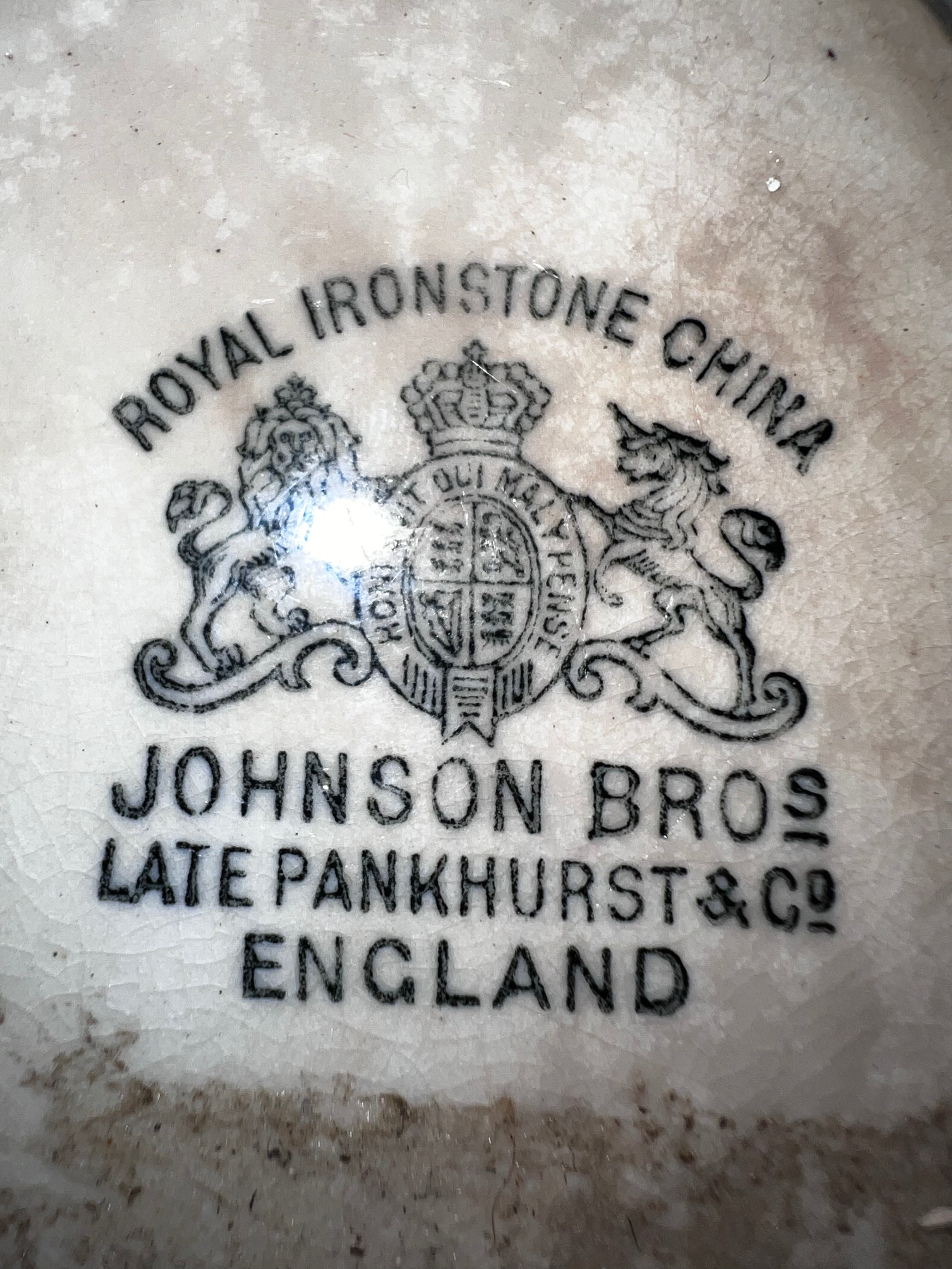 Knowles Soap Dish