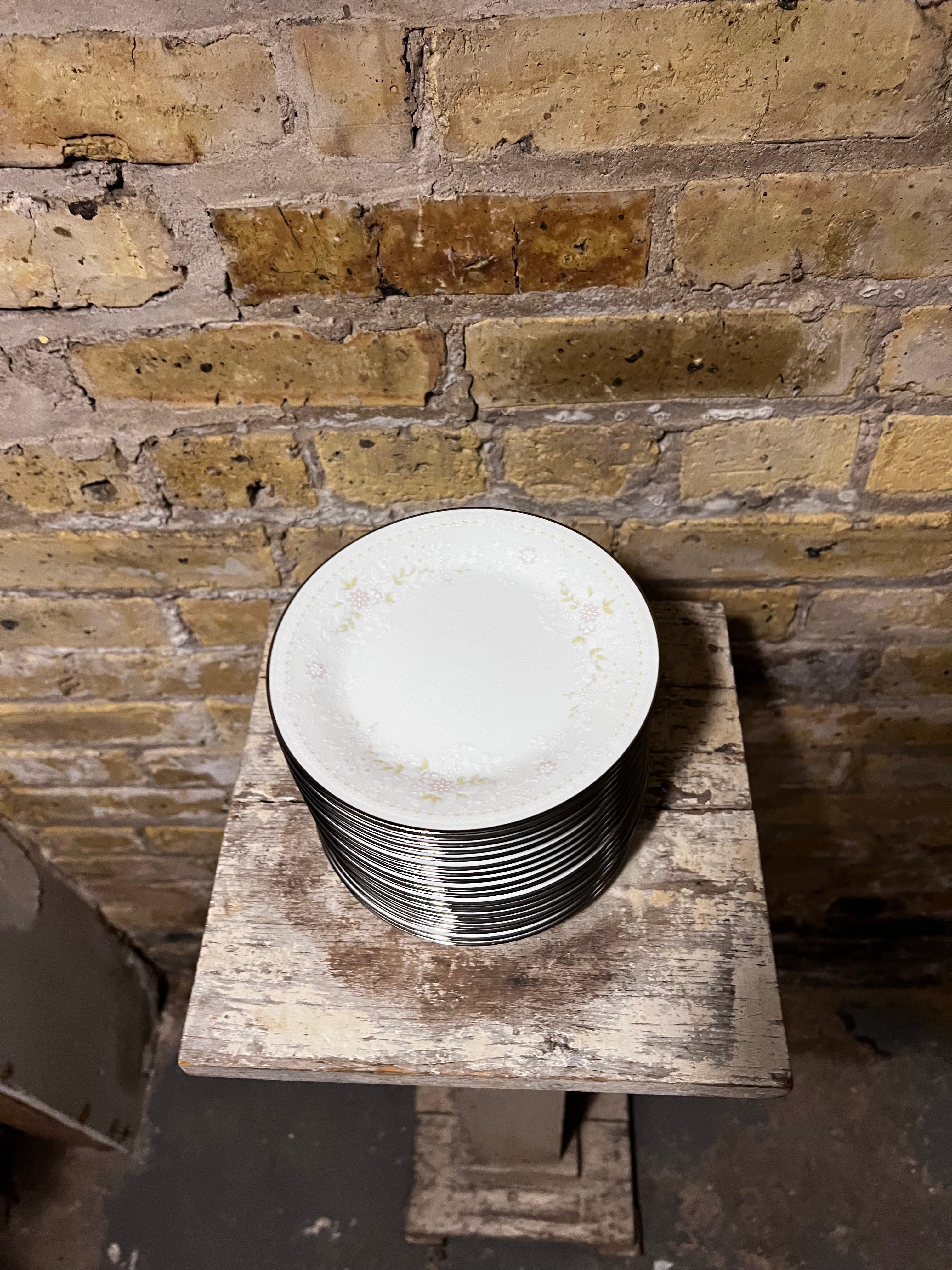 Noritake "Temptation" Plate