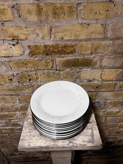Noritake "Temptation" Dinner Plate