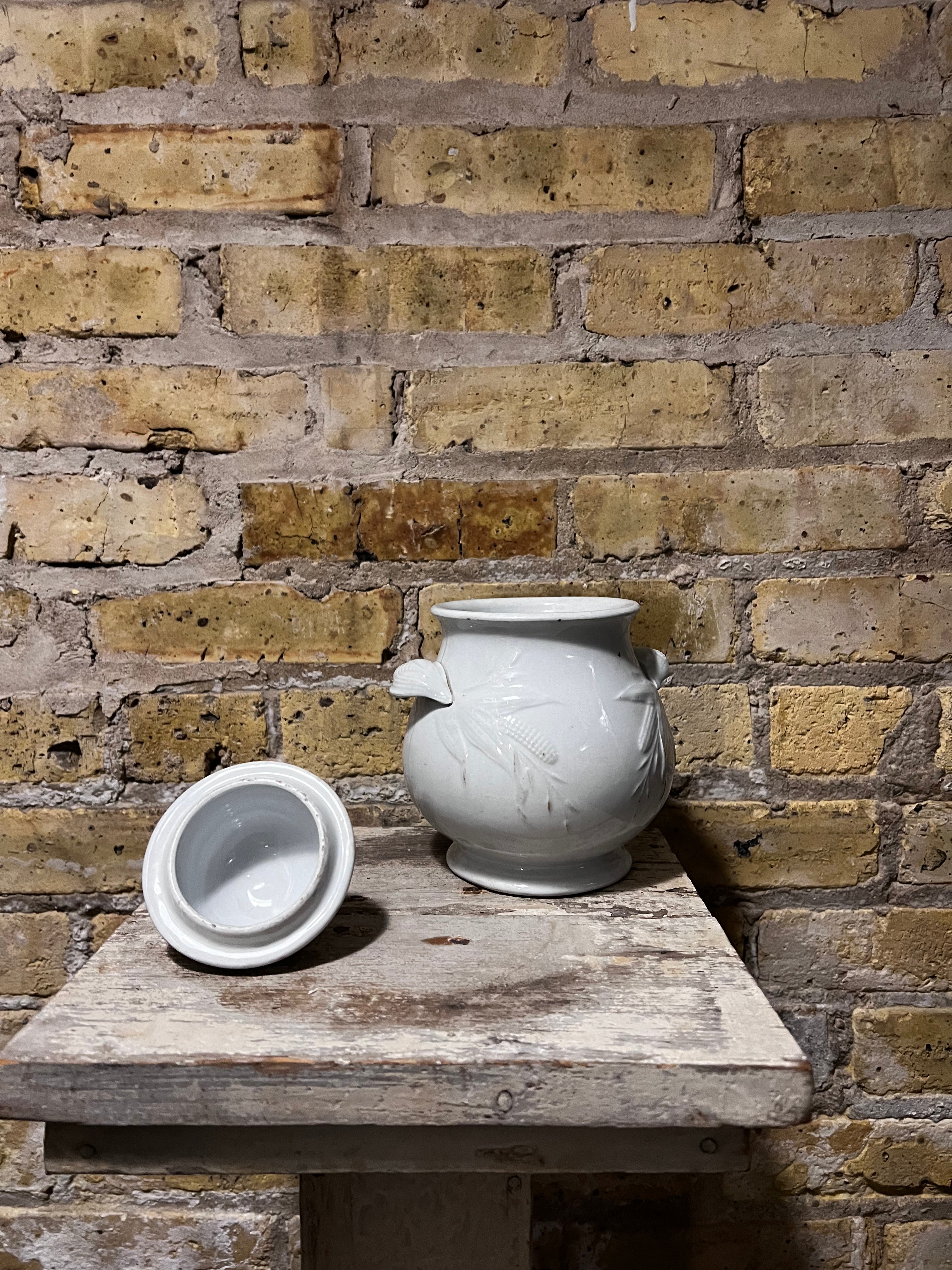 Ceramic Sugar Bowl With Lid
