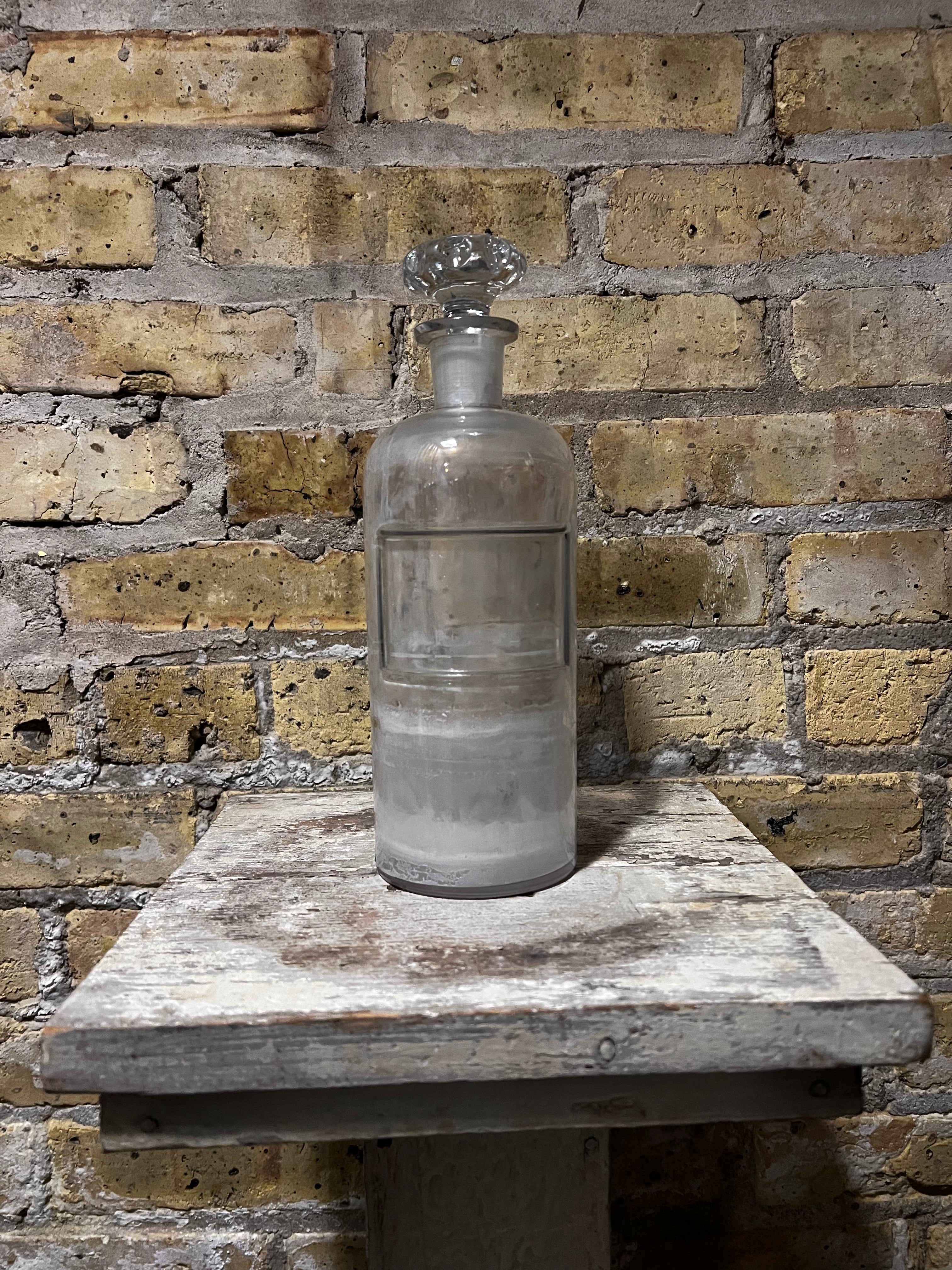 Plain Appthecary w Lid