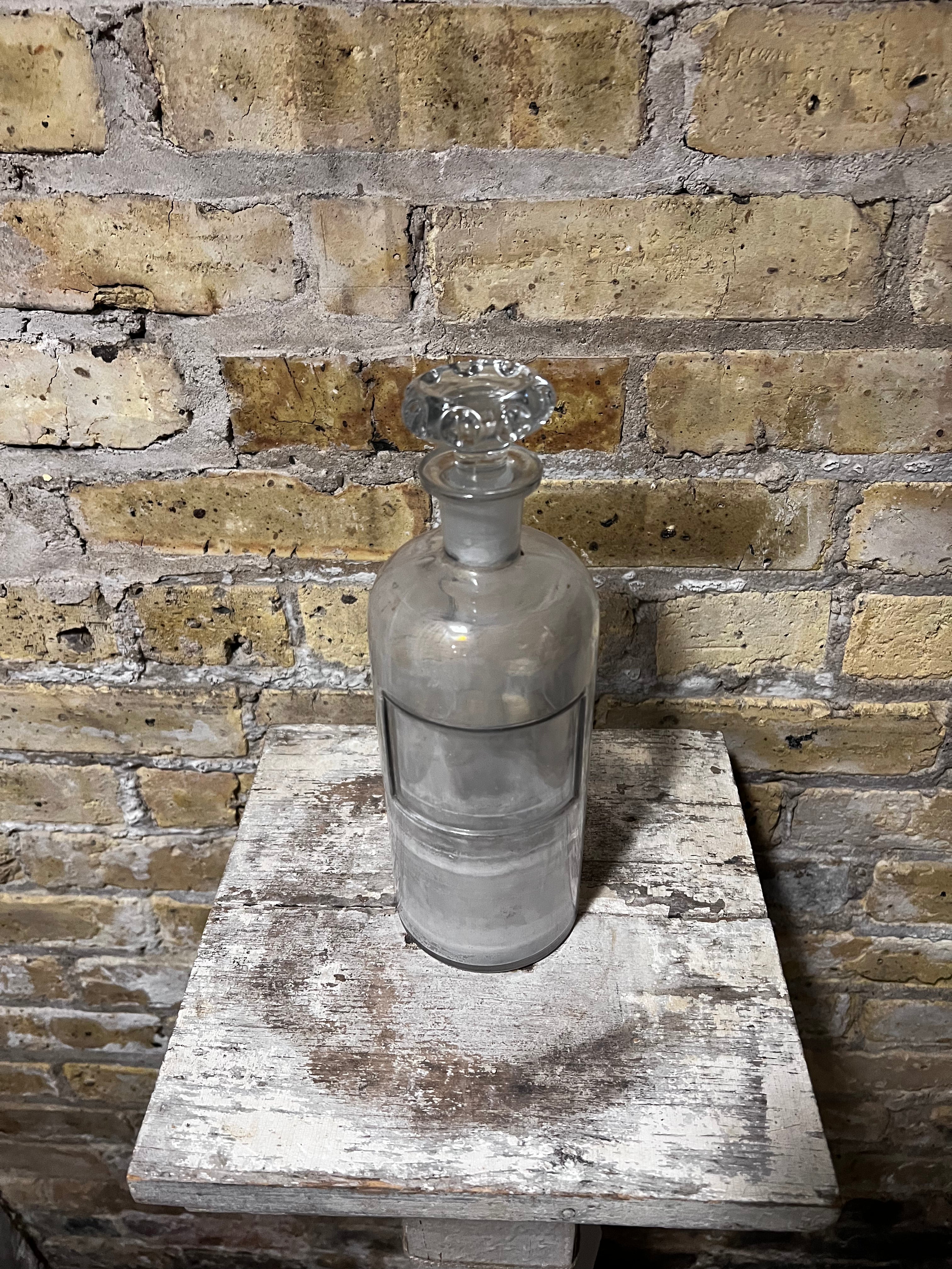 Plain Appthecary w Lid