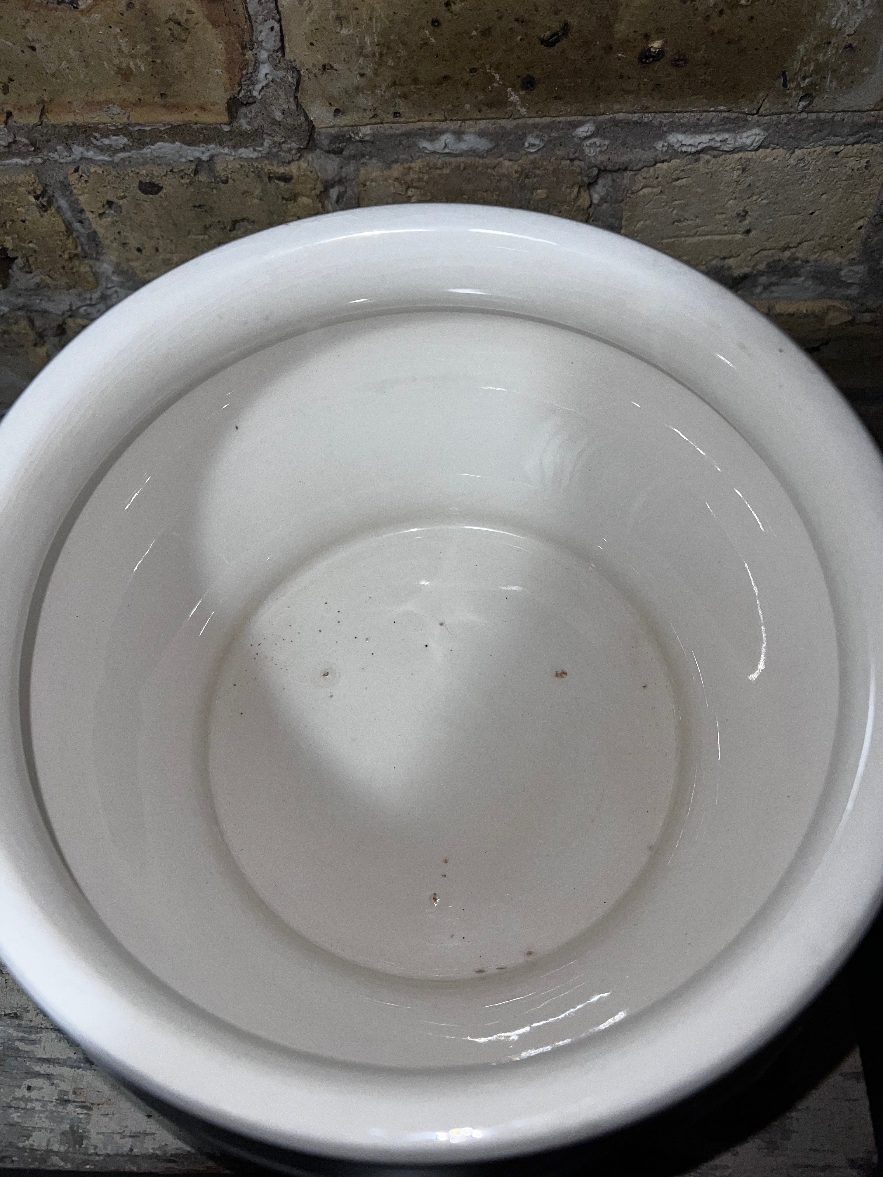 White Chamber Pot
