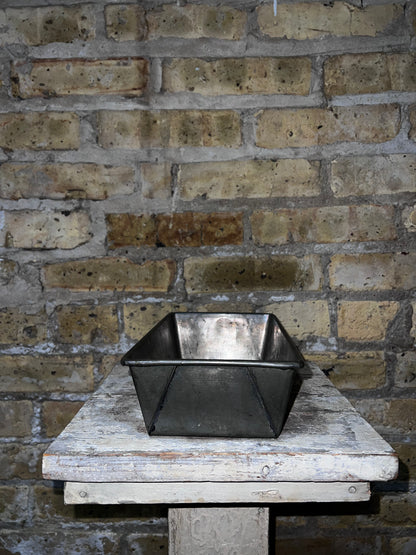 “Bale King” Bread Pan