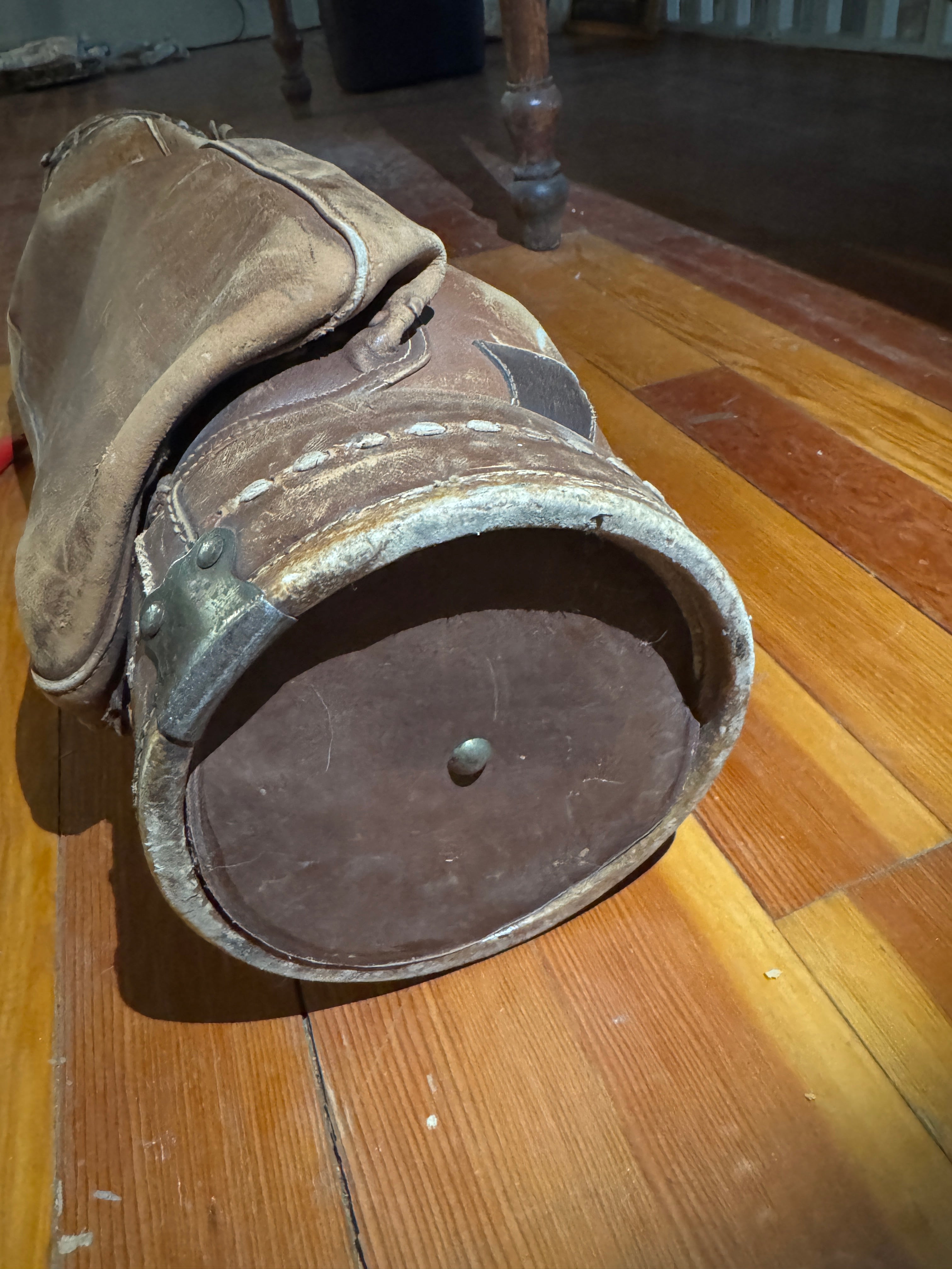 Vintage Leather Golf Bag