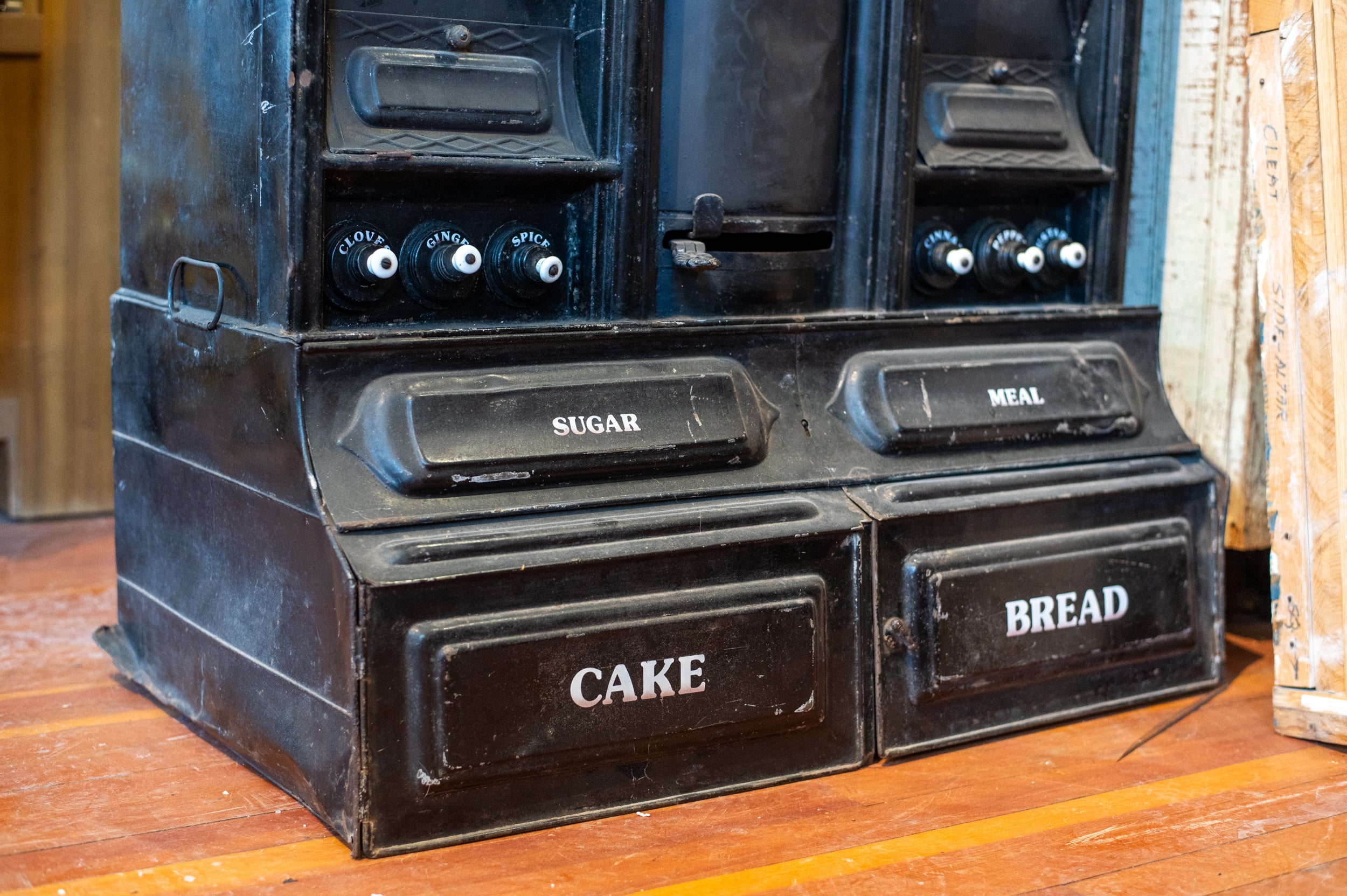 1800's Victorian Travel Kitchen