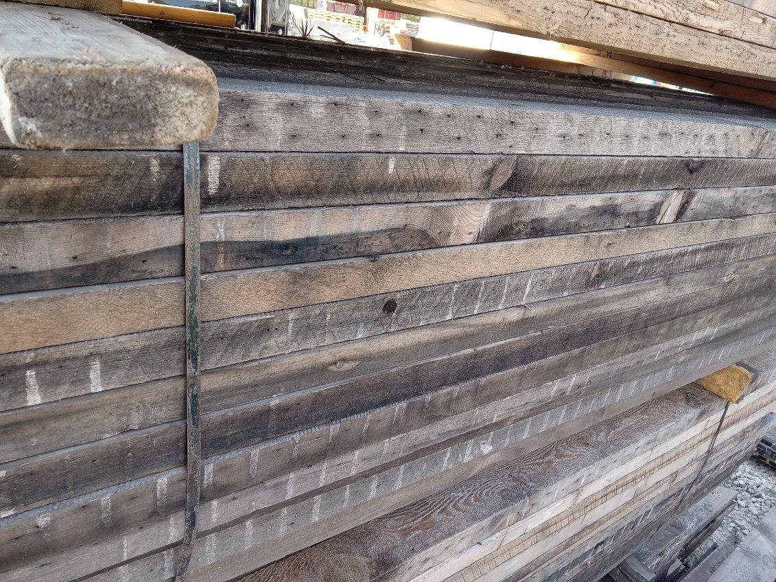 antique reclaimed mid century high quality lumber 2x4x9, Board Feet 864 total.  Bundle #4